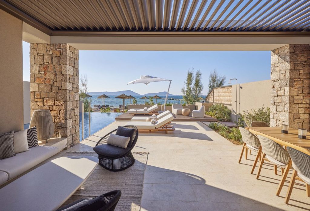 WOW Beachfront Infinity Villa | source: W Costa Navarino